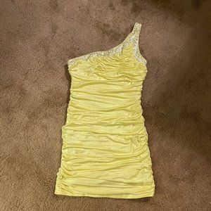 Arden B Stretch Yellow  ruched dress size M